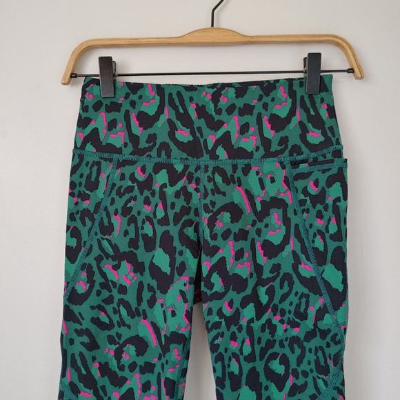 NWT Sweaty Betty Power 7/8 Workout Leggings Size XS Green Brushstroke Leopard - Picture 7 of 16